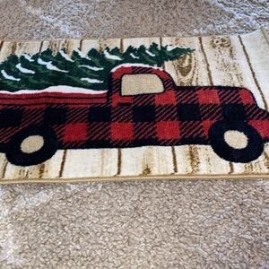NEW Holiday Decor Accent Rug